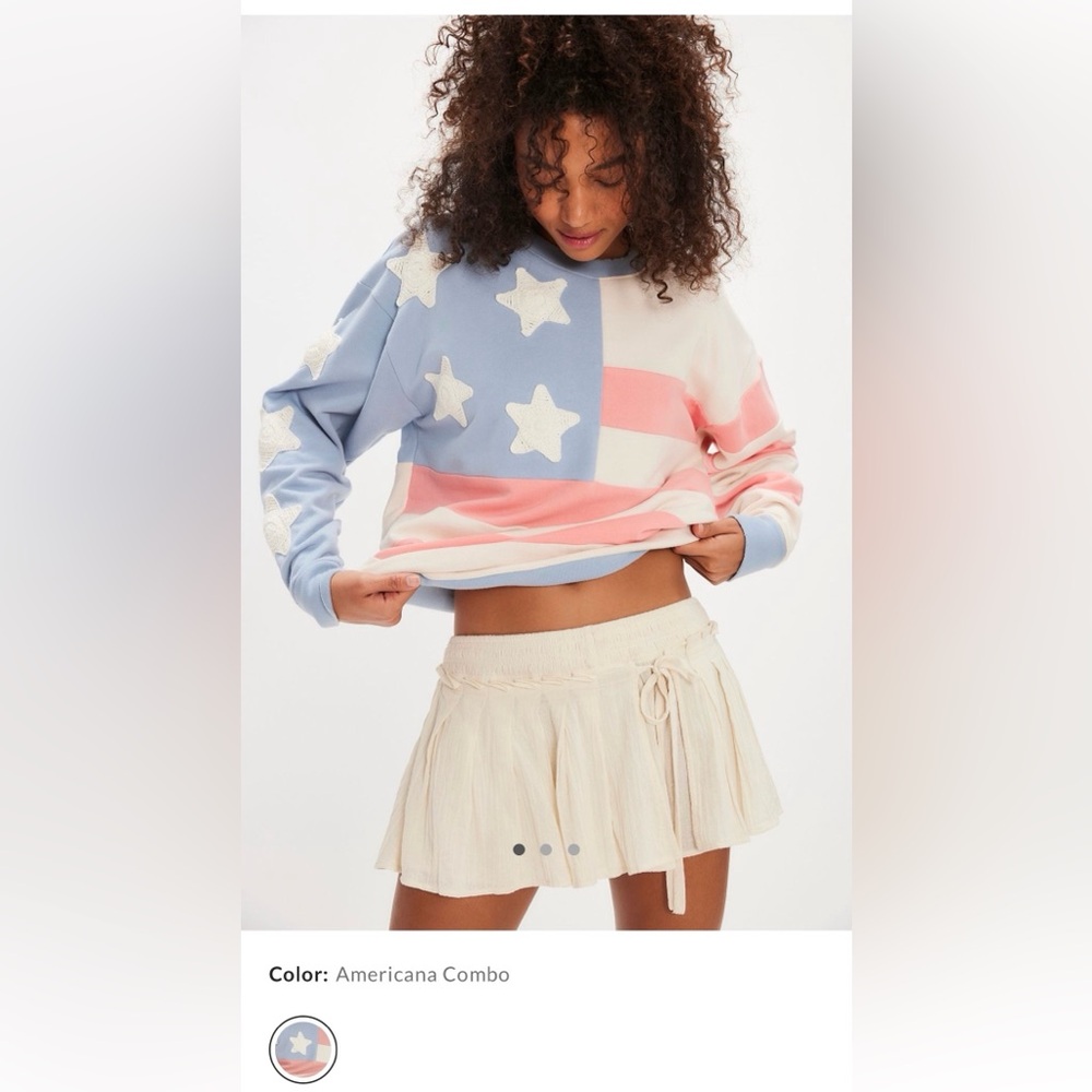 Free People Tricia Fix Stars and Stripes Crewneck Size Medium NWT!